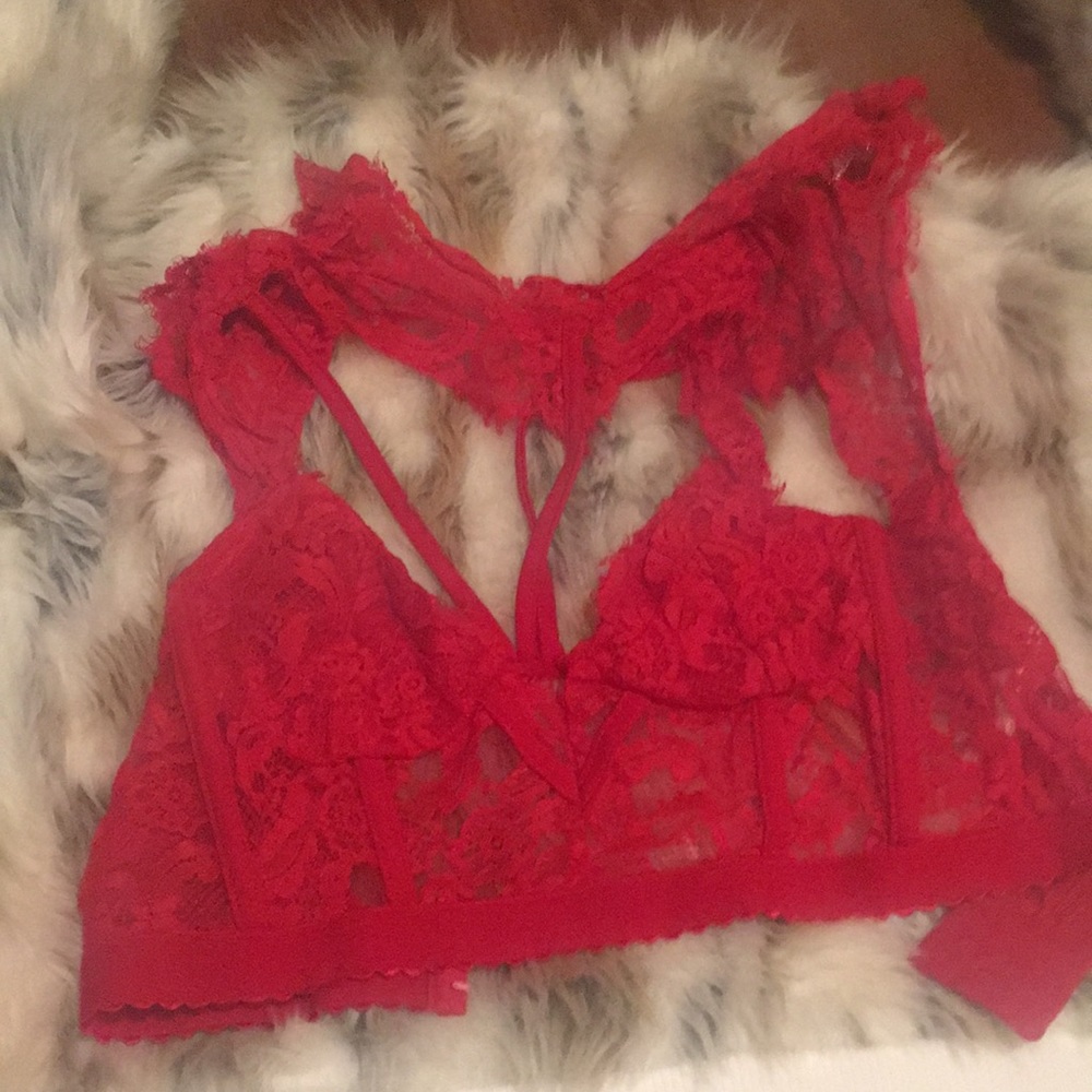 Red lace crop top